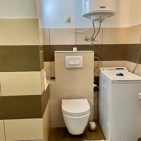 Lucka Ii Apartament *