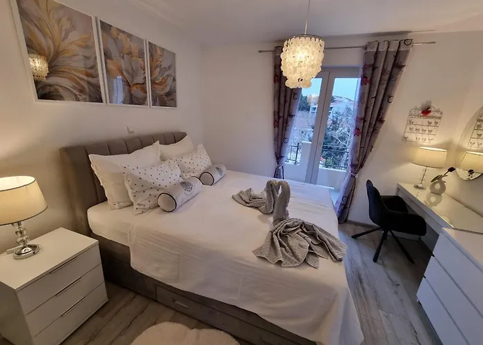 Apartament Lucka Ii *